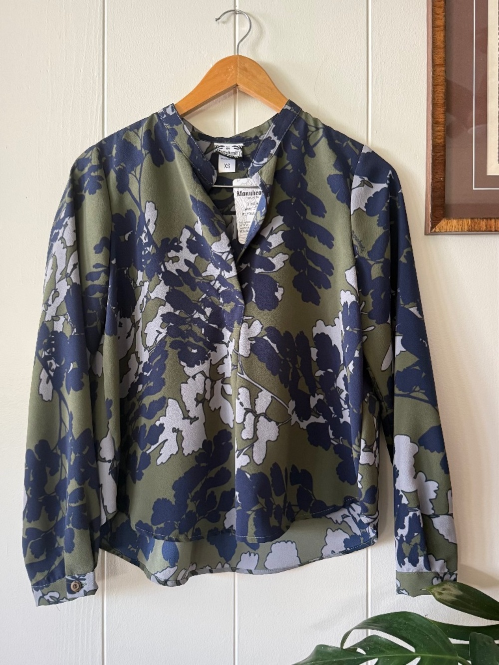 Manuhealii Blouse